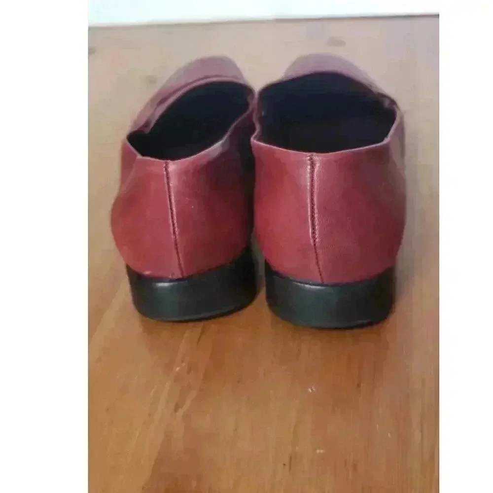 Etienne Aigner leather loafers oxblood red womens size‎ 8 dancin shoes